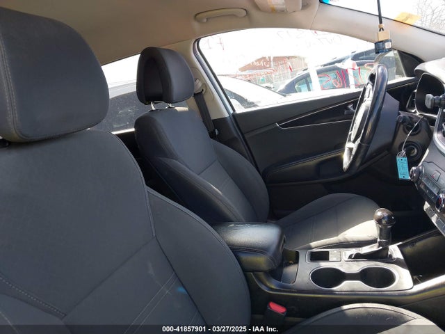 5XYPG4A32GG121479 KIA Sorento 2.4l Lx