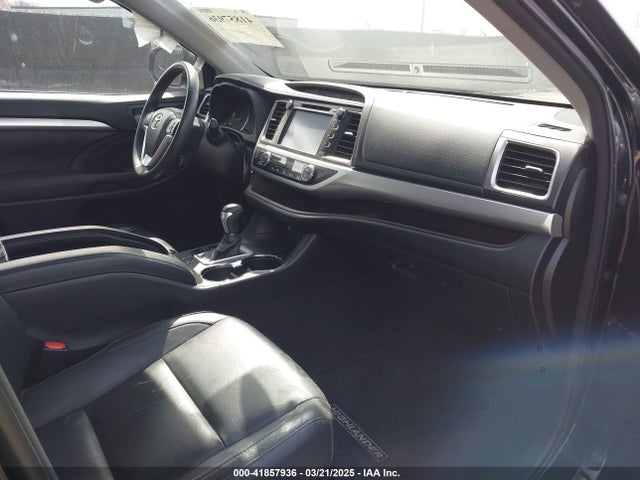 5TDJKRFH3GS276227 Toyota Highlander Xle V6