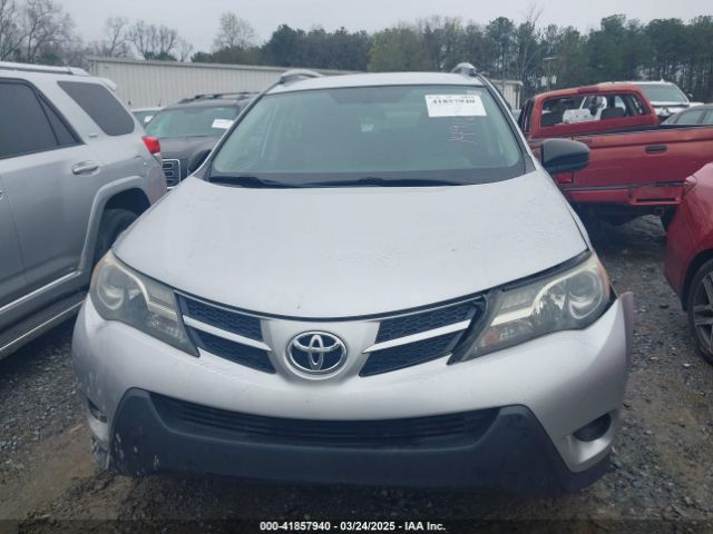 2T3ZFREV6FW149161 Toyota RAV4 LE