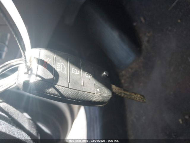 KNDJN2A25J7604458 KIA Soul