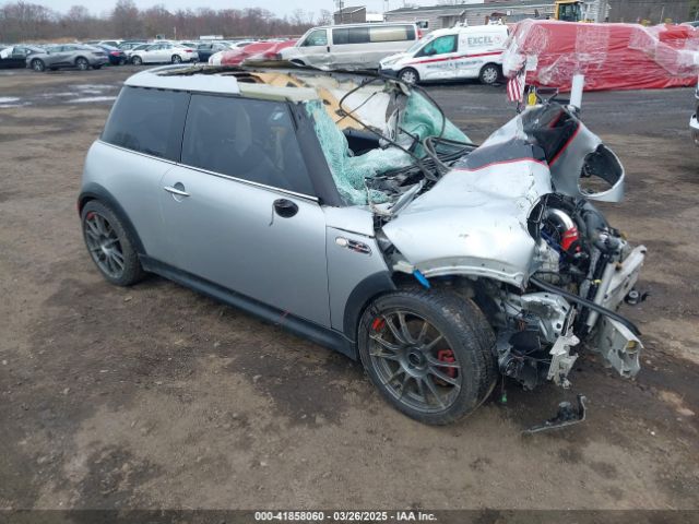 2006 MINI COOPER S WMWRE33546TL23876 Photo 0