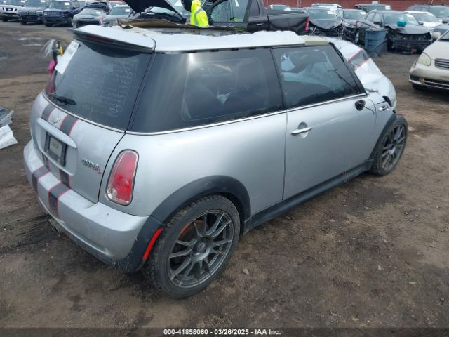 2006 MINI COOPER S WMWRE33546TL23876 Photo 3