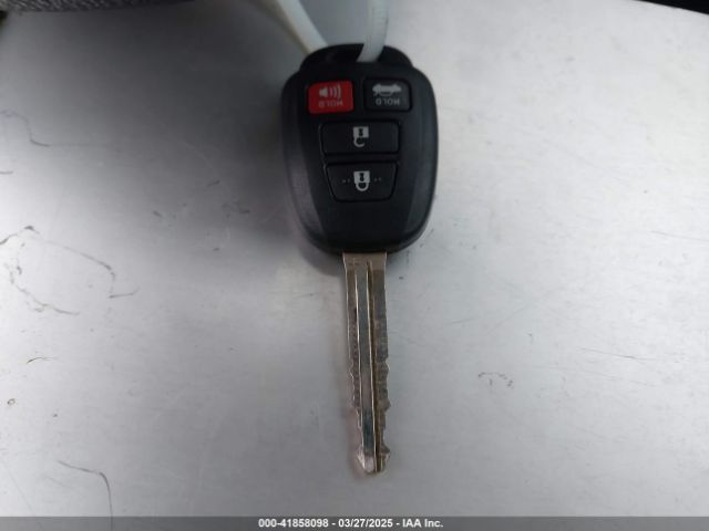 5YFBURHE3KP924992 Toyota COROLLA LE