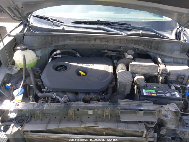KM8J23A41HU535520 Hyundai TUCSON SE