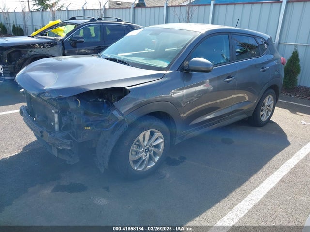 KM8J23A41HU535520 Hyundai TUCSON SE