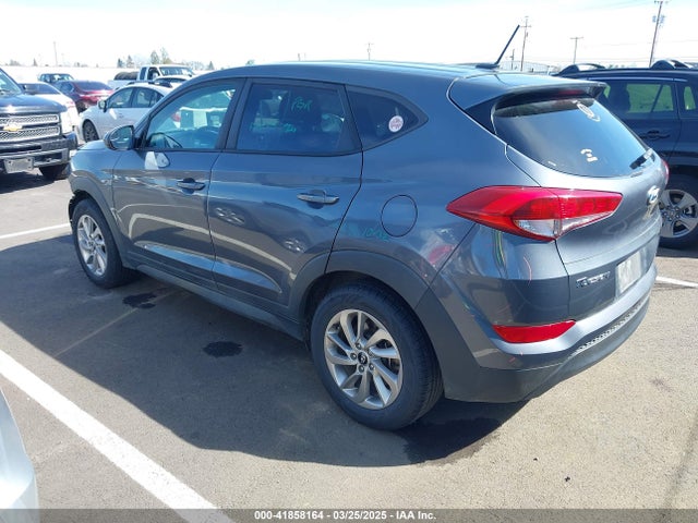 KM8J23A41HU535520 Hyundai TUCSON SE