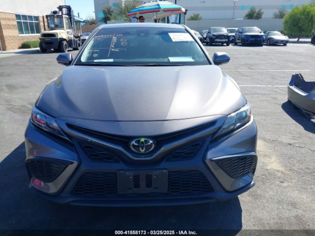 4T1G11AK1RU863084 Toyota CAMRY SE