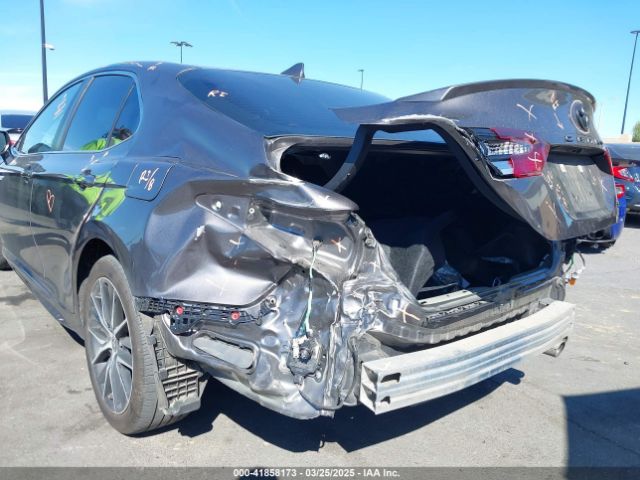 4T1G11AK1RU863084 Toyota CAMRY SE