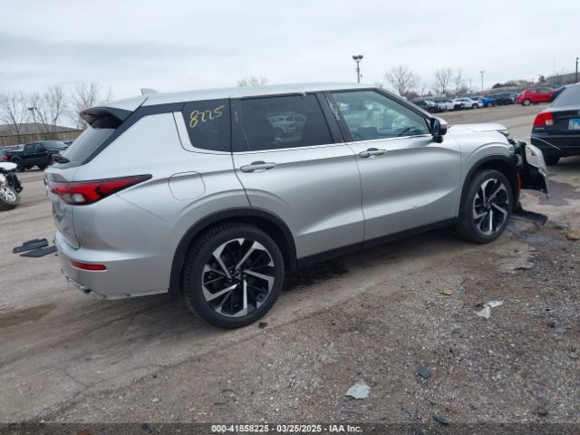 2023 MITSUBISHI OUTLANDER JA4J4UA84PZ056012 Photo 3