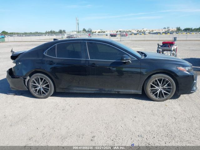 4T1T11AK3RU849654 Toyota CAMRY SE