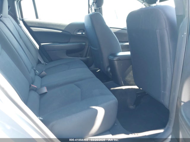 1C3CCBAB3EN231263 Chrysler 200 LX