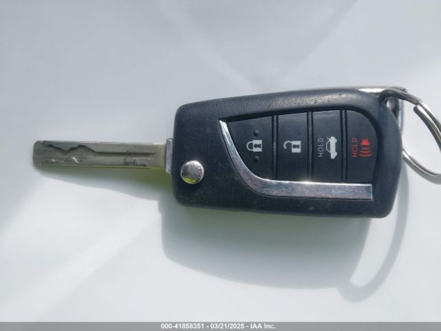 5YFEPMAE7MP185968 Toyota COROLLA LE