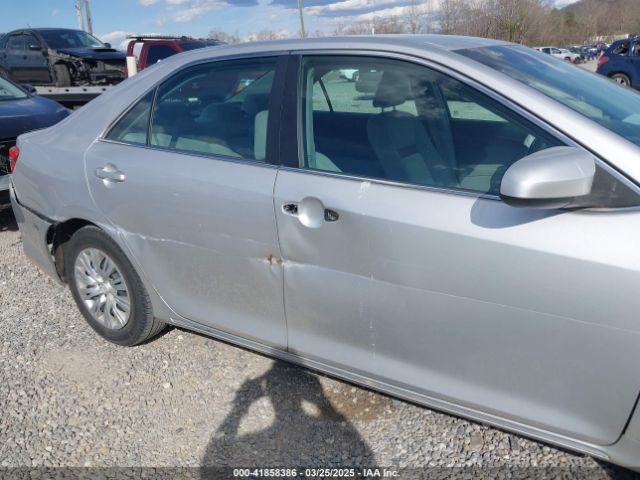 4T1BF1FK3EU301041 Toyota CAMRY LE