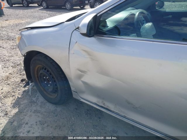 4T1BF1FK3EU301041 Toyota CAMRY LE