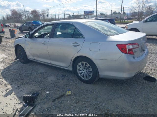 4T1BF1FK3EU301041 Toyota CAMRY LE