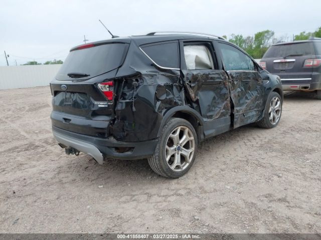 1FMCU9J9XHUD97624 Ford Escape Titanium