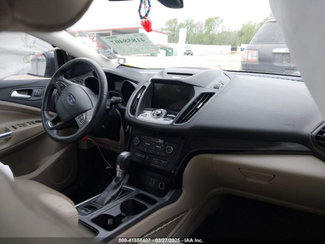 1FMCU9J9XHUD97624 Ford Escape Titanium