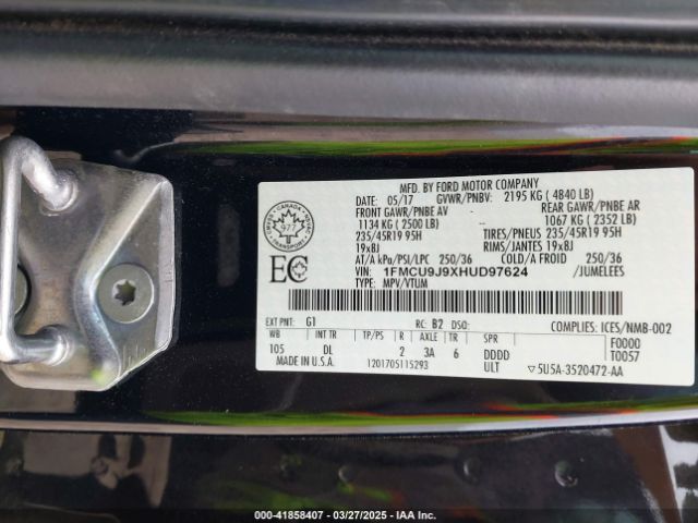 1FMCU9J9XHUD97624 Ford Escape Titanium