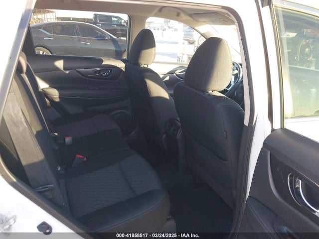 Продажа на аукционе авто 2017 Nissan Rogue Sv, vin: KNMAT2MT0HP616117, номер лота: 41858517