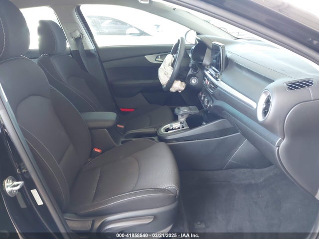 3KPF24AD3RE840663 KIA Forte Lxs