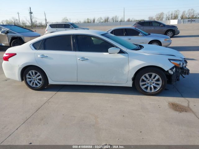 1N4AL3AP0HN330699 Nissan Altima