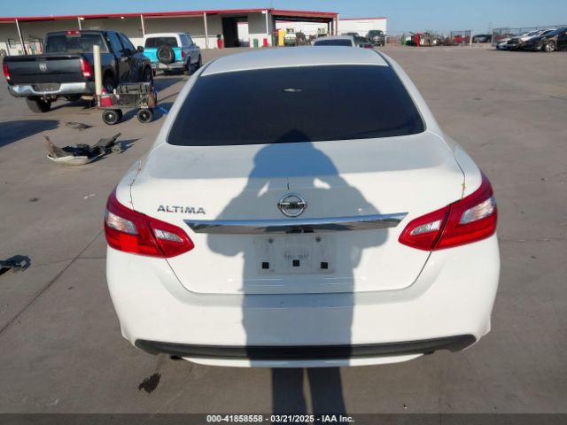 1N4AL3AP0HN330699 Nissan Altima