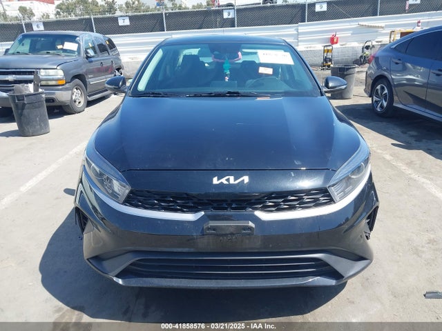 3KPF24AD8PE512846 KIA Forte Lxs