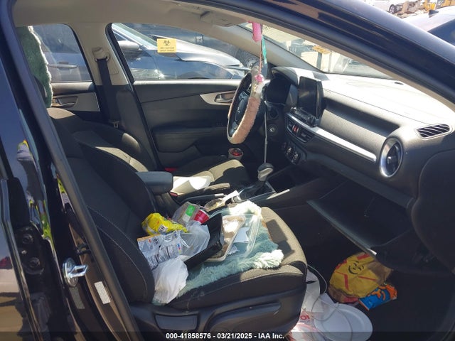 3KPF24AD8PE512846 KIA Forte Lxs