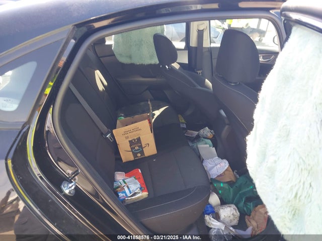 3KPF24AD8PE512846 KIA Forte Lxs