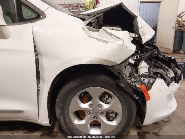 2C4RC1EG1HR585442 Chrysler Pacifica Touring-l Plus