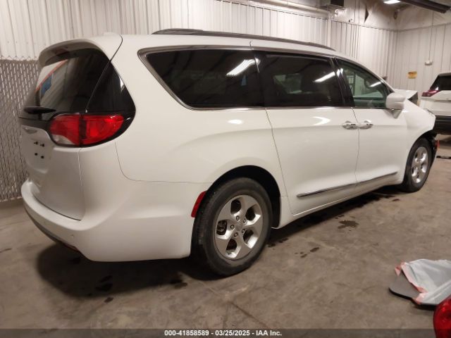 2017 CHRYSLER PACIFICA 2C4RC1EG1HR585442 Photo 3