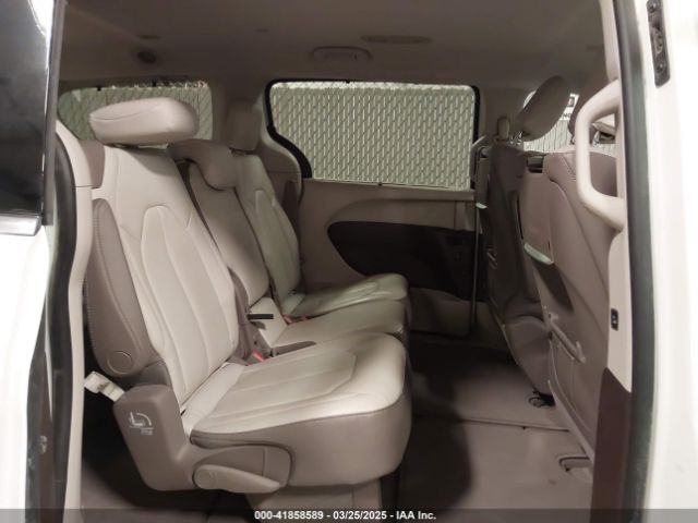 2017 CHRYSLER PACIFICA 2C4RC1EG1HR585442 Photo 7