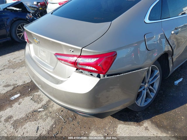 1G1ZD5ST4NF178104 Chevrolet Malibu Fwd Lt
