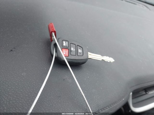 5YFBURHE2JP786781 Toyota COROLLA LE