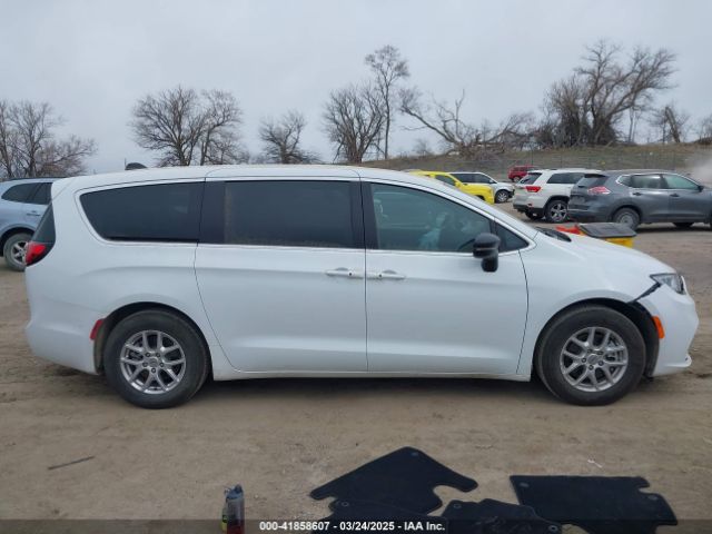 2C4RC1FG3RR113467 Chrysler Pacifica Touring