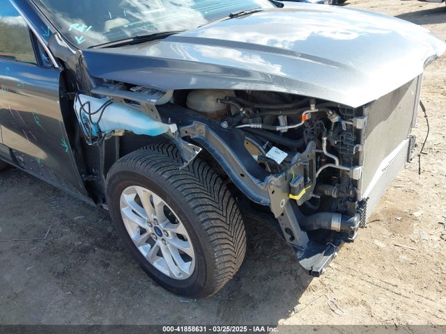 1FMCU0G6XLUC23957 Ford ESCAPE SE
