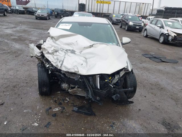 5NPD84LFXJH343369 Hyundai ELANTRA SEL