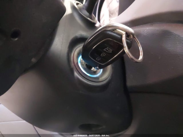 5XYZTDLB6HG405627 Hyundai Santa Fe Sport 2.4l