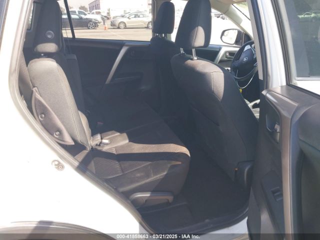 JTMZFREV0JJ161653 Toyota RAV4 LE