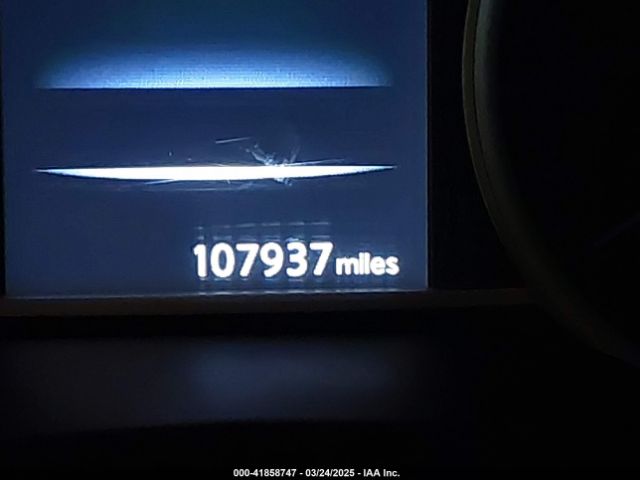 3N1AB7AP8HY327186 Nissan SENTRA SV