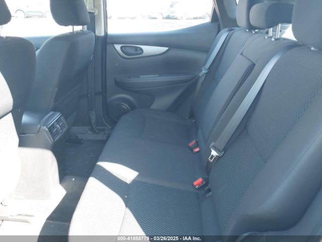 JN1BJ1CR7JW267420 Nissan Rogue Sport S