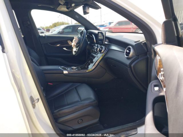 WDC0G4JBXJV032990 Mercedes-Benz GLC 300