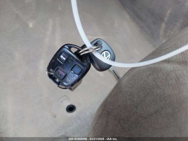 2003 LEXUS ES 300 JTHBF30G830125207 Photo 10