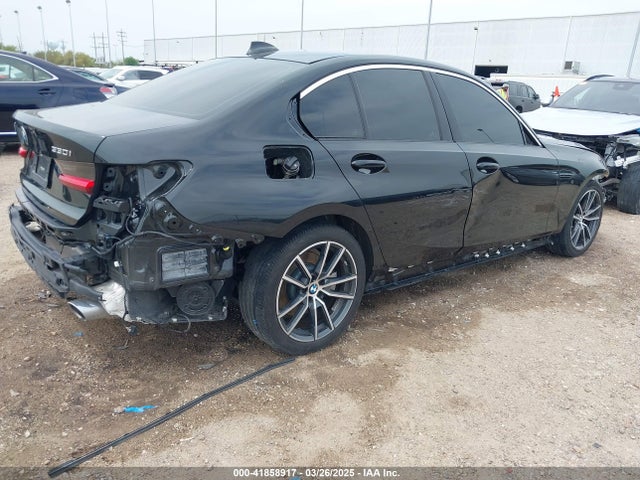 3MW5R1J07L8B32129 BMW 330I