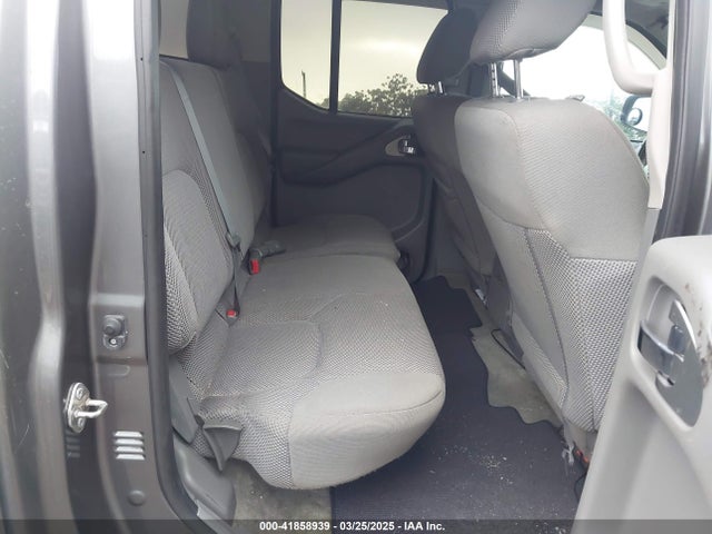 1N6AD0EV5HN765973 Nissan Frontier Sv