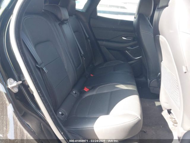 2018 JAGUAR E-PACE SADFM2GX9J1Z06323 Photo 7