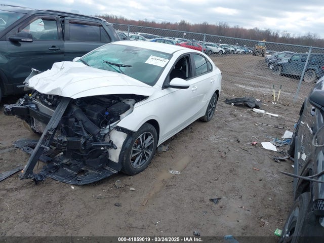 3KPF24AD6PE509962 KIA Forte Lxs