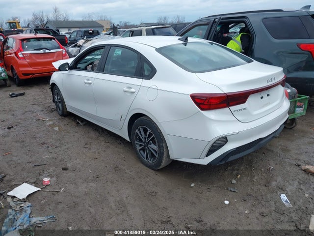 3KPF24AD6PE509962 KIA Forte Lxs