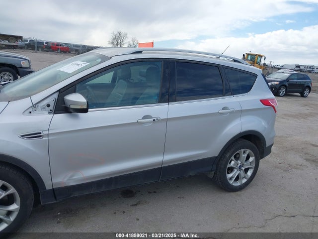 1FMCU9J92EUD59994 Ford Escape Titanium