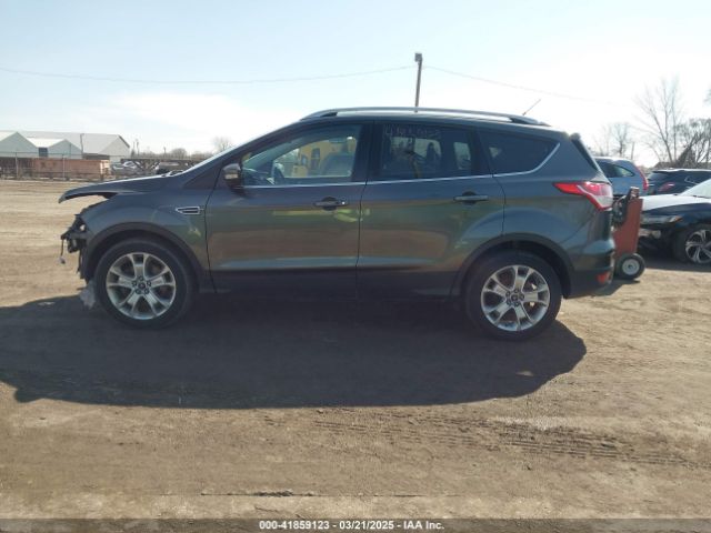 1FMCU9JX5GUA65412 Ford Escape Titanium